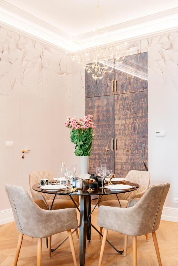 Dandelion Apartment - Loftaffair كراكوفيا المظهر الخارجي الصورة