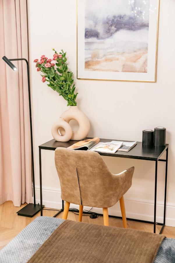 Dandelion Apartment - Loftaffair كراكوفيا المظهر الخارجي الصورة