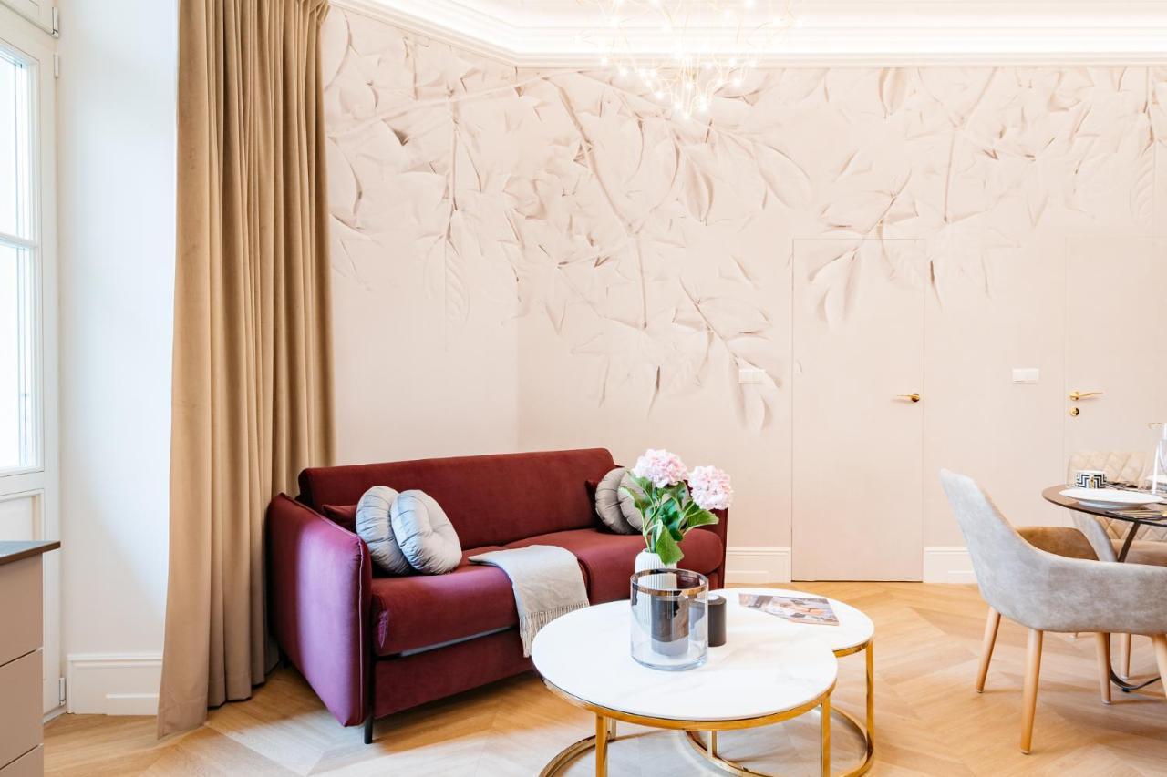 Dandelion Apartment - Loftaffair كراكوفيا المظهر الخارجي الصورة